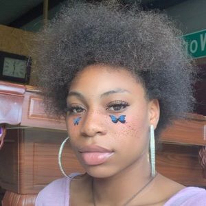 Meet your Posher, Nya